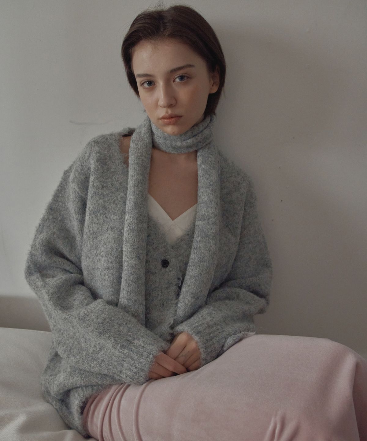 포에트서울(POETSEOUL) hairy over cardigan_light gray
