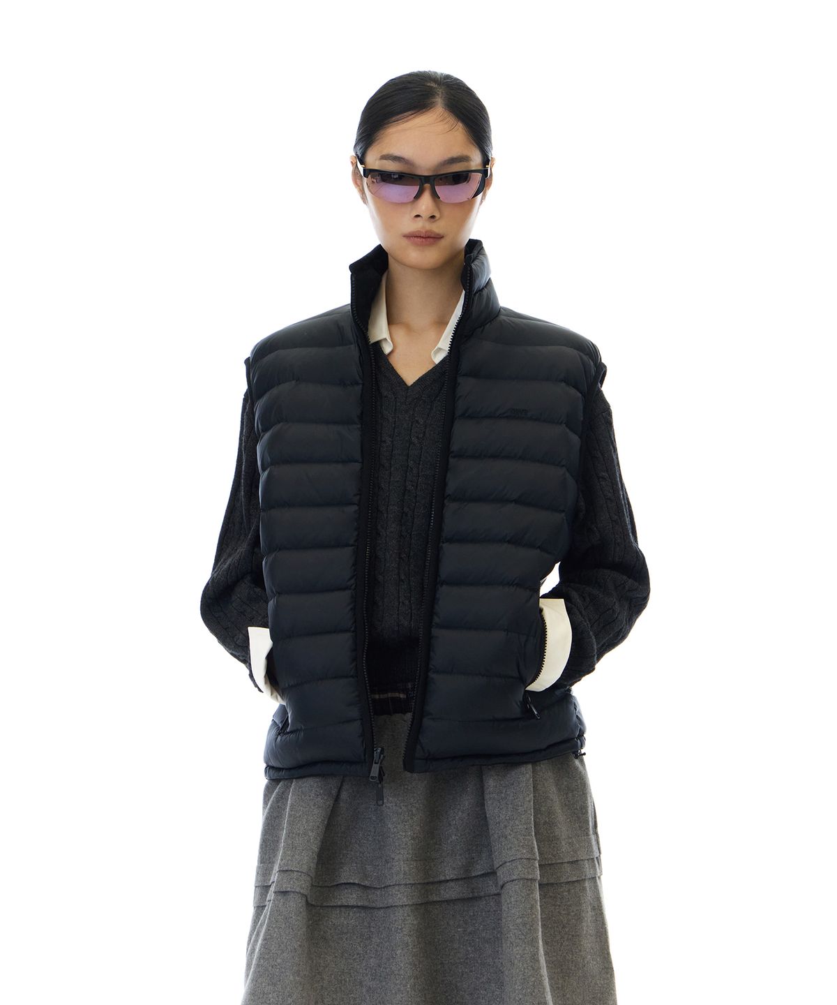 그로브(GROVE) ISA REVERSIBLE DOWN VEST (DARK NAVY/BLACK)