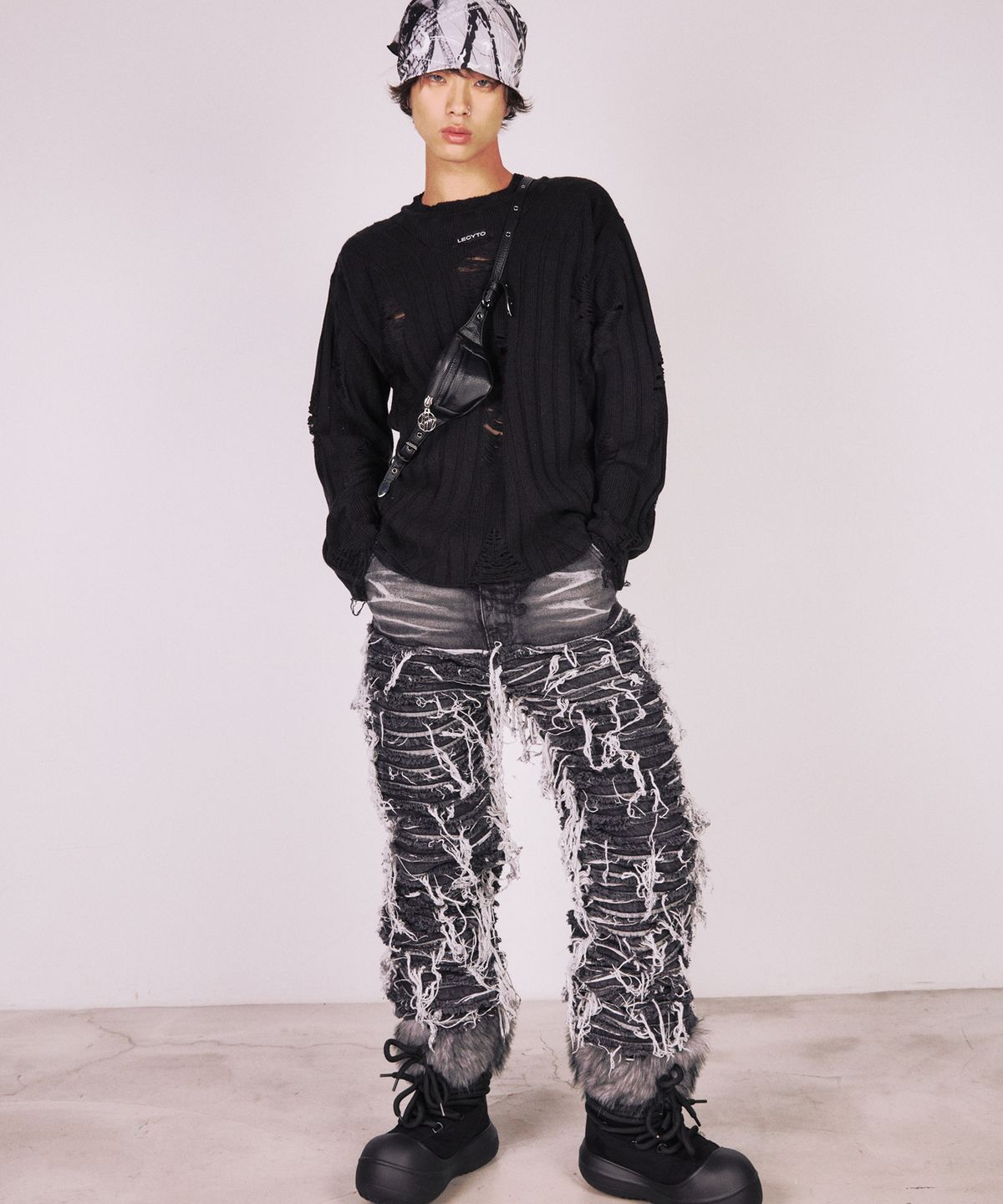 레씨토(LECYTO) Anarchy Crew Neck Knit_[Black]