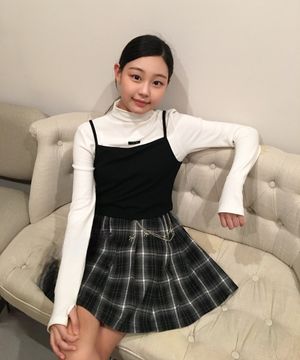 레이어드 반넥 티셔츠