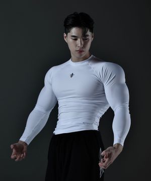 컴프레션 기능성 테크핏 긴팔 [화이트]