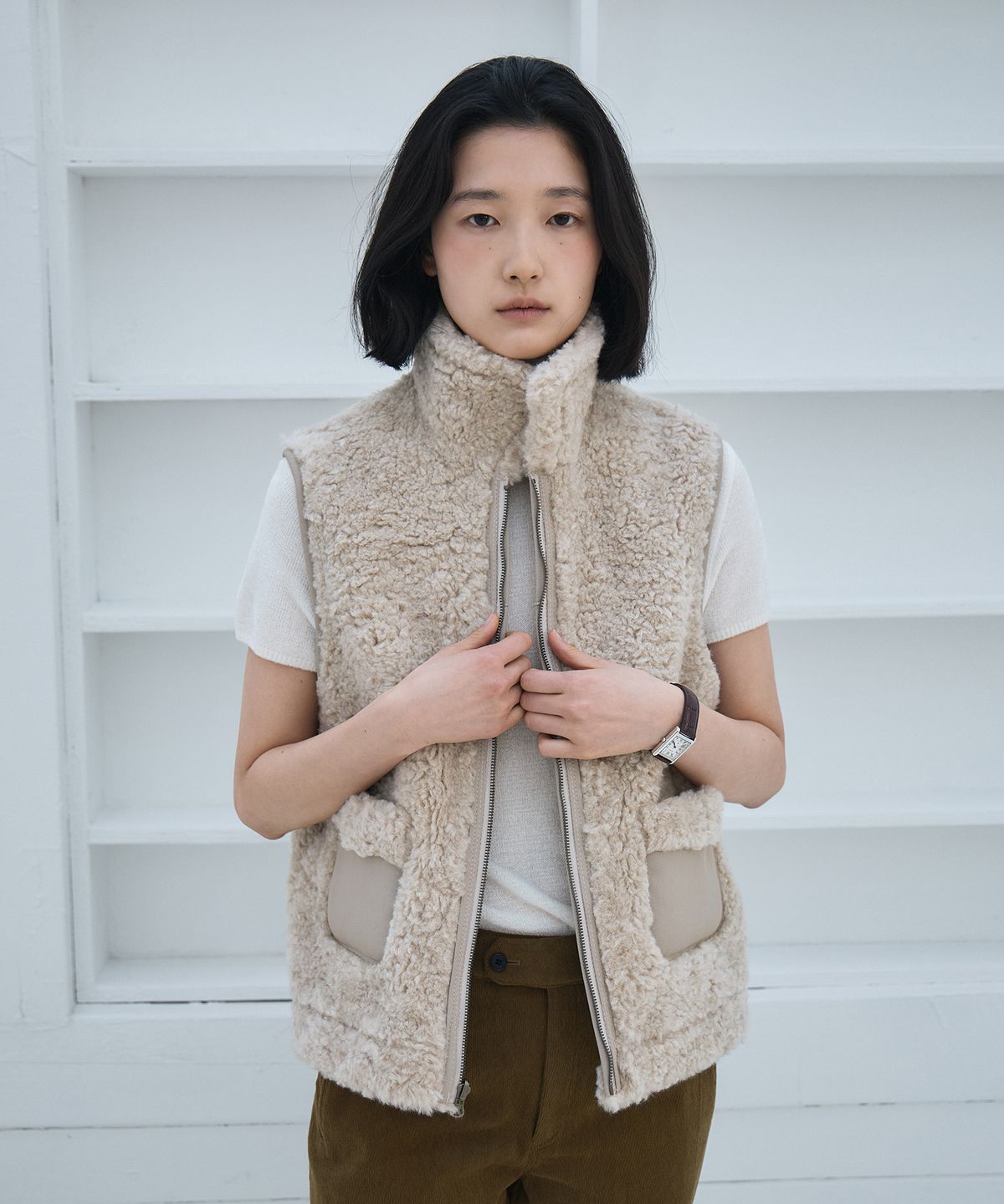 호와스(HOWUS) REVERSIBLE MUSTANG VEST (BEIGE)