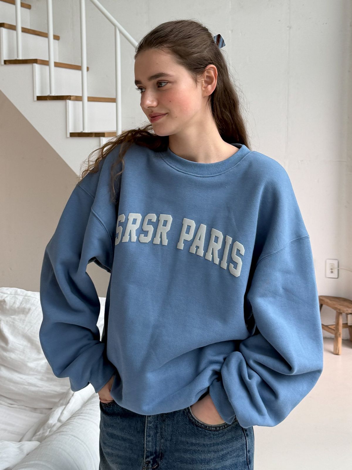 쏘이르(SO IR) [기모]SRSR PARIS SWEATSHIRT - SKYBLUE