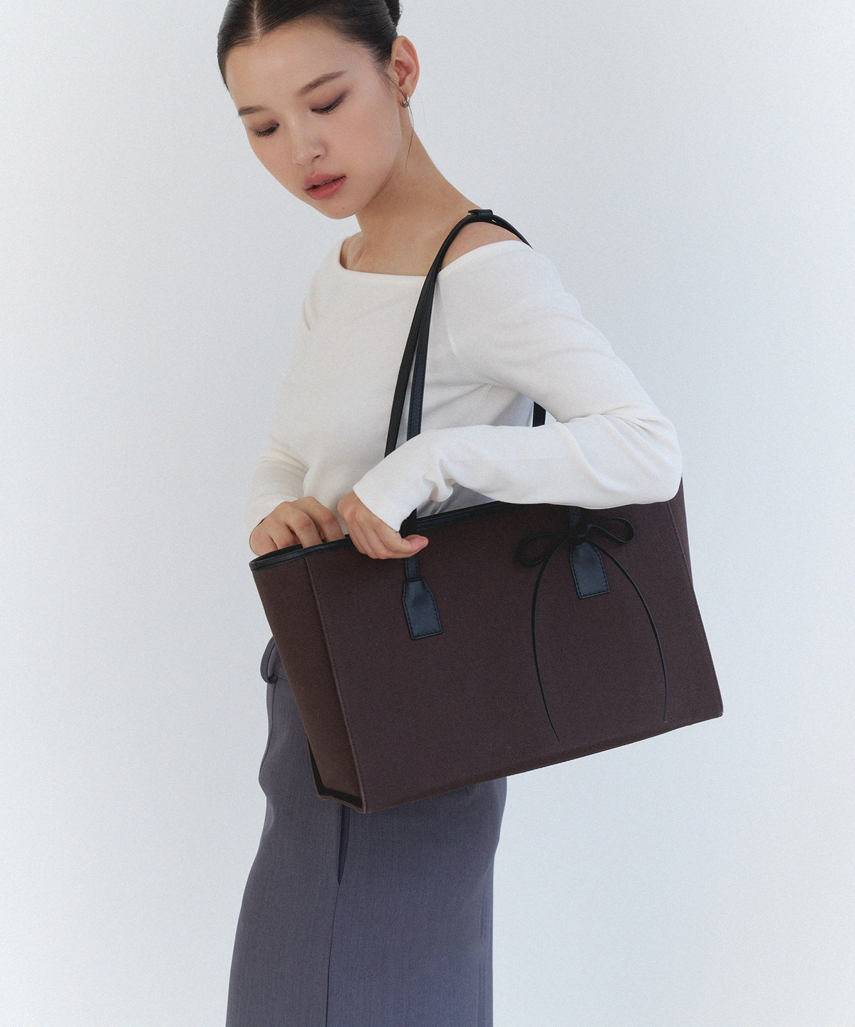 윈터레터(WINTER LETTER) Envelope Bag Deep Brown