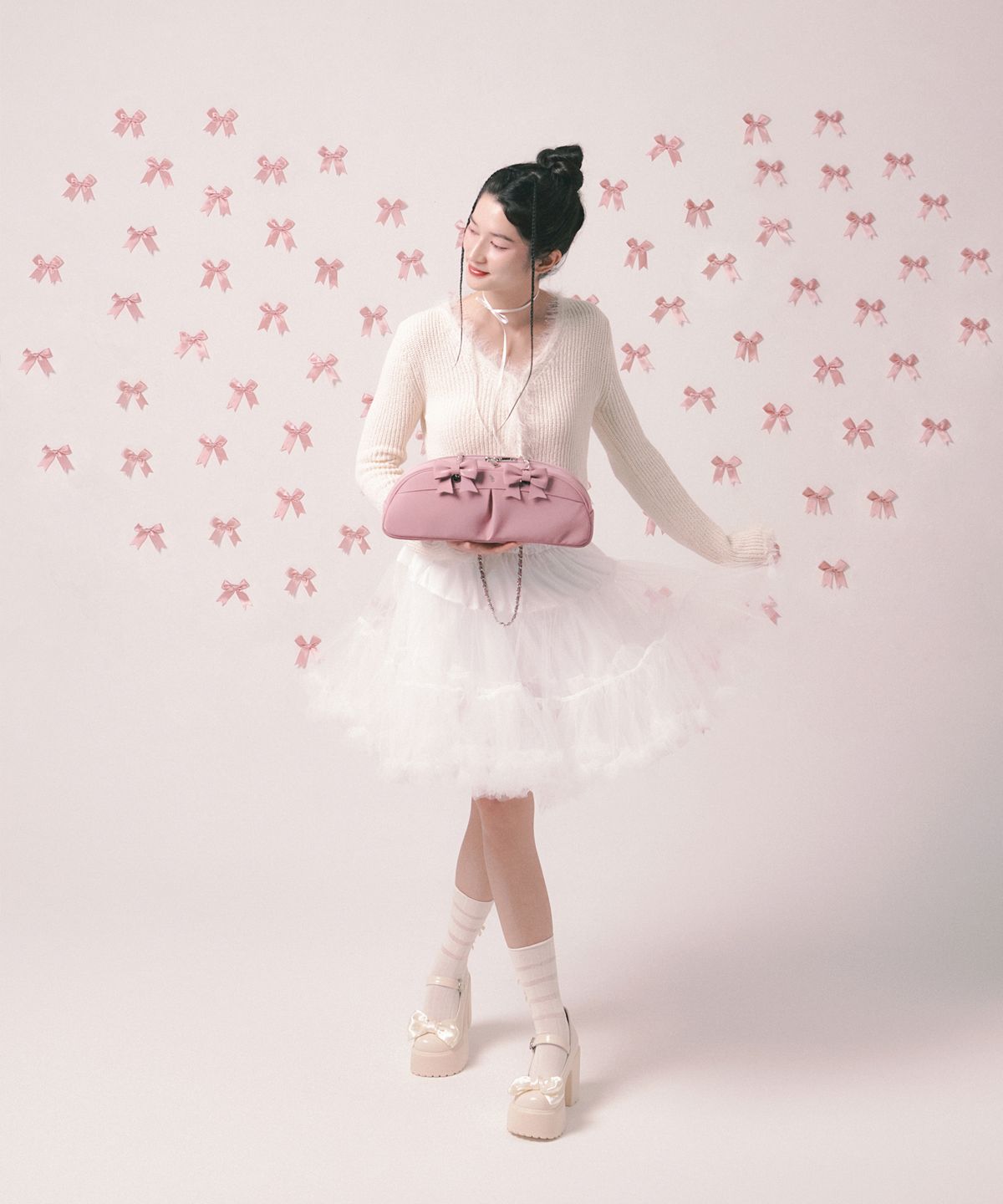 투포식스(TWOFOURSIX) [리본 탈착 가능] RIBBON CHAIN SHOULDER BAG - PINK 리본 체인 숄더백