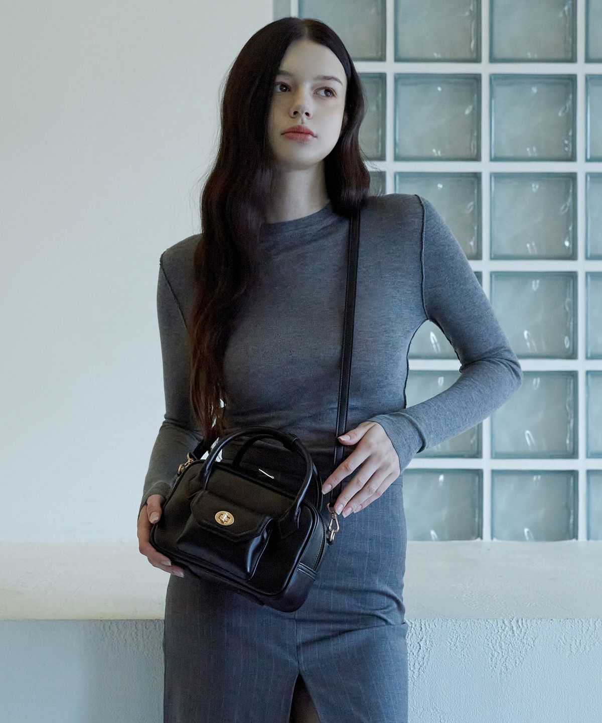 벨류엣(VALLUAT) Clot bag_Black