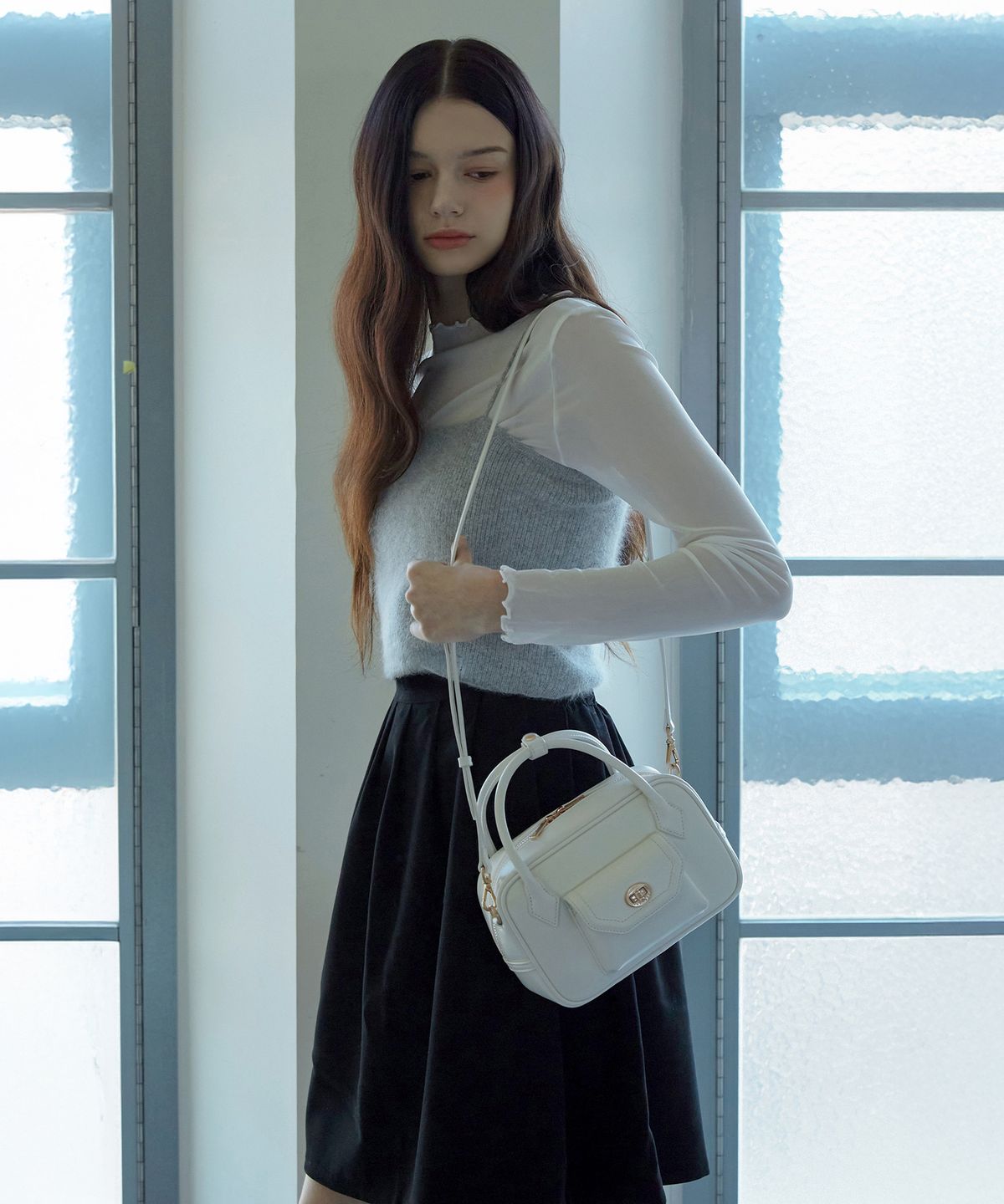 벨류엣(VALLUAT) Clot bag_Ivory