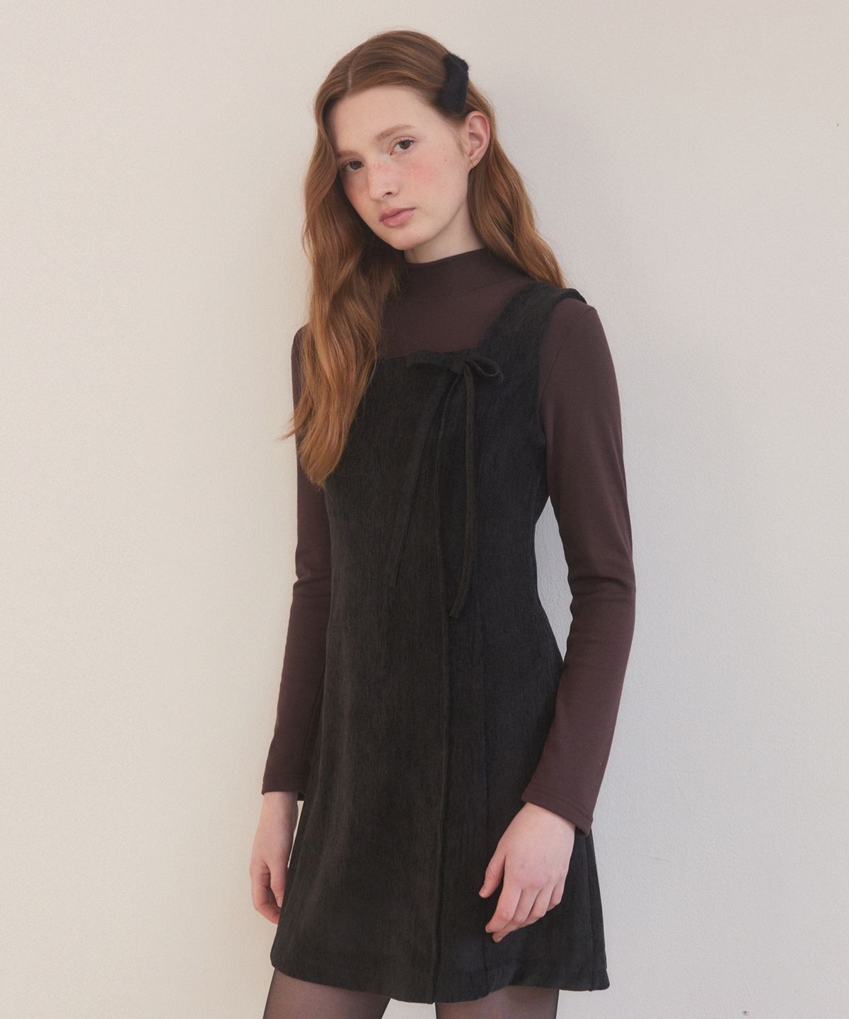어다울(ADAUL) Velvet belted mini dress - black