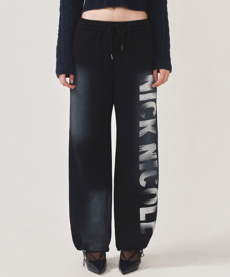 GRADATION LOGO SWEAT STRING PANTS_BLACK