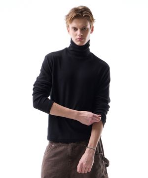 루멘 하이넥 터틀넥 티셔츠 블랙