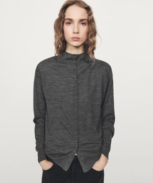 커버드 버튼 디테일 터틀넥 가디건