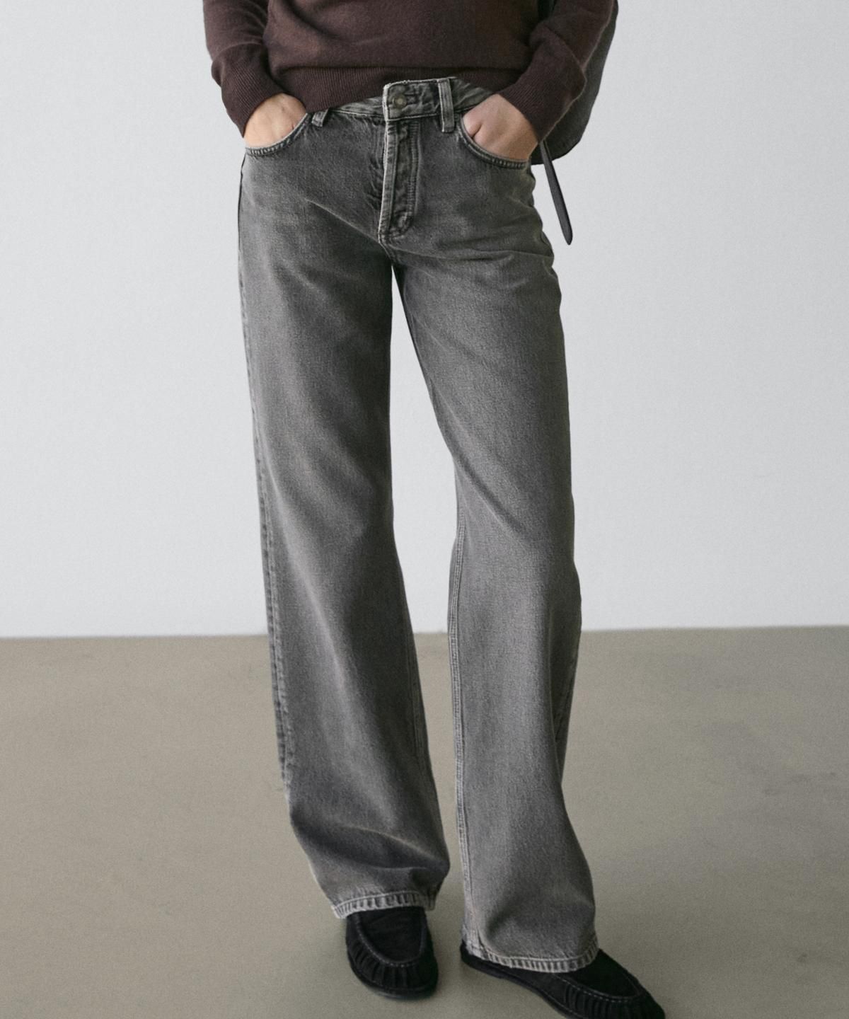 마시모두띠(MASSIMO DUTTI) 미드라이즈 와이드 레그 진
