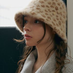 Leopard hairy bucket_3color