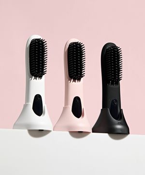출근길 꿀템! 온도조절 무선 헤어스타일러 빗고데기
