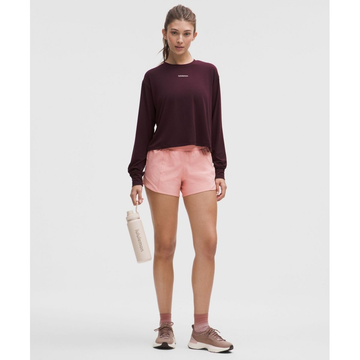 룰루레몬(LULULEMON) 핫티 핫 하이라이즈 라인드 쇼츠 4inch  TROS