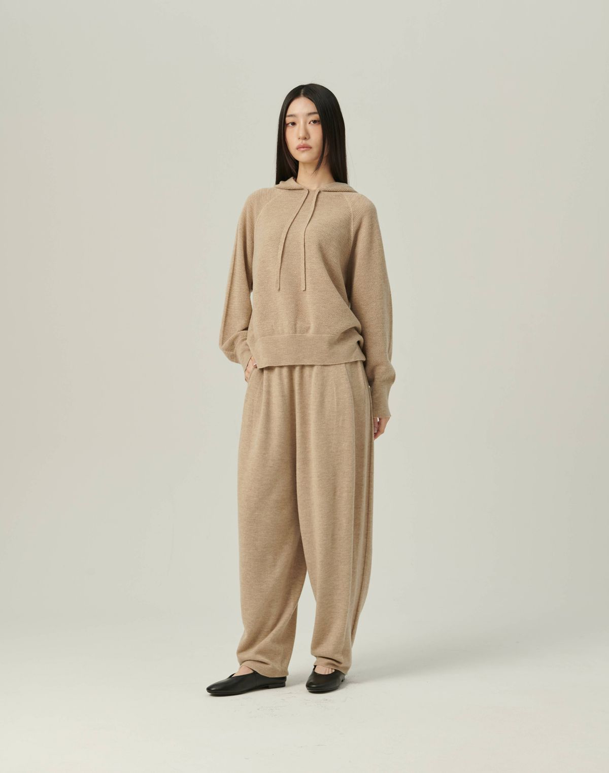베이스스레드(BASETHREAD) Soft Tapered Wool Knit Pants_BEIGE