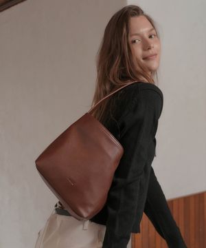 레아 버킷백 다크 브라운