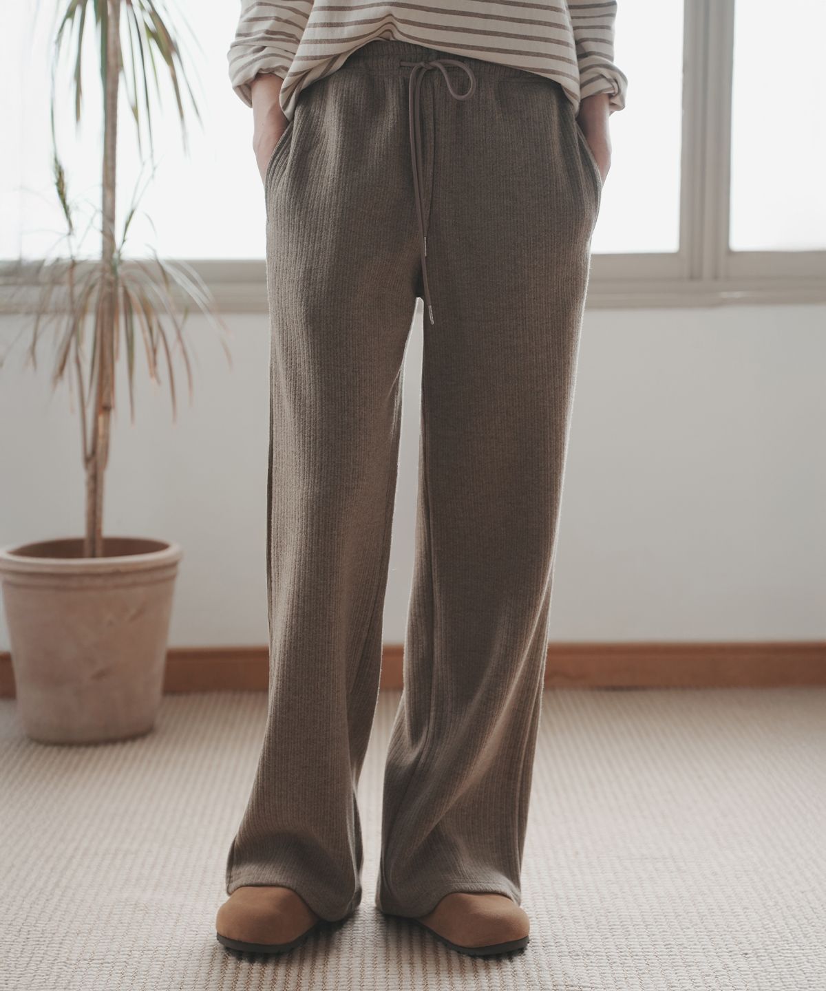 로브로브(LOVLOV) SO WARM BANDING PANTS