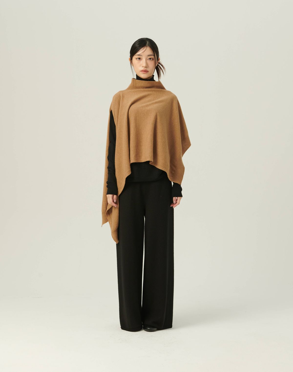 베이스스레드(BASETHREAD) Multiway Knit Cape_BEIGE