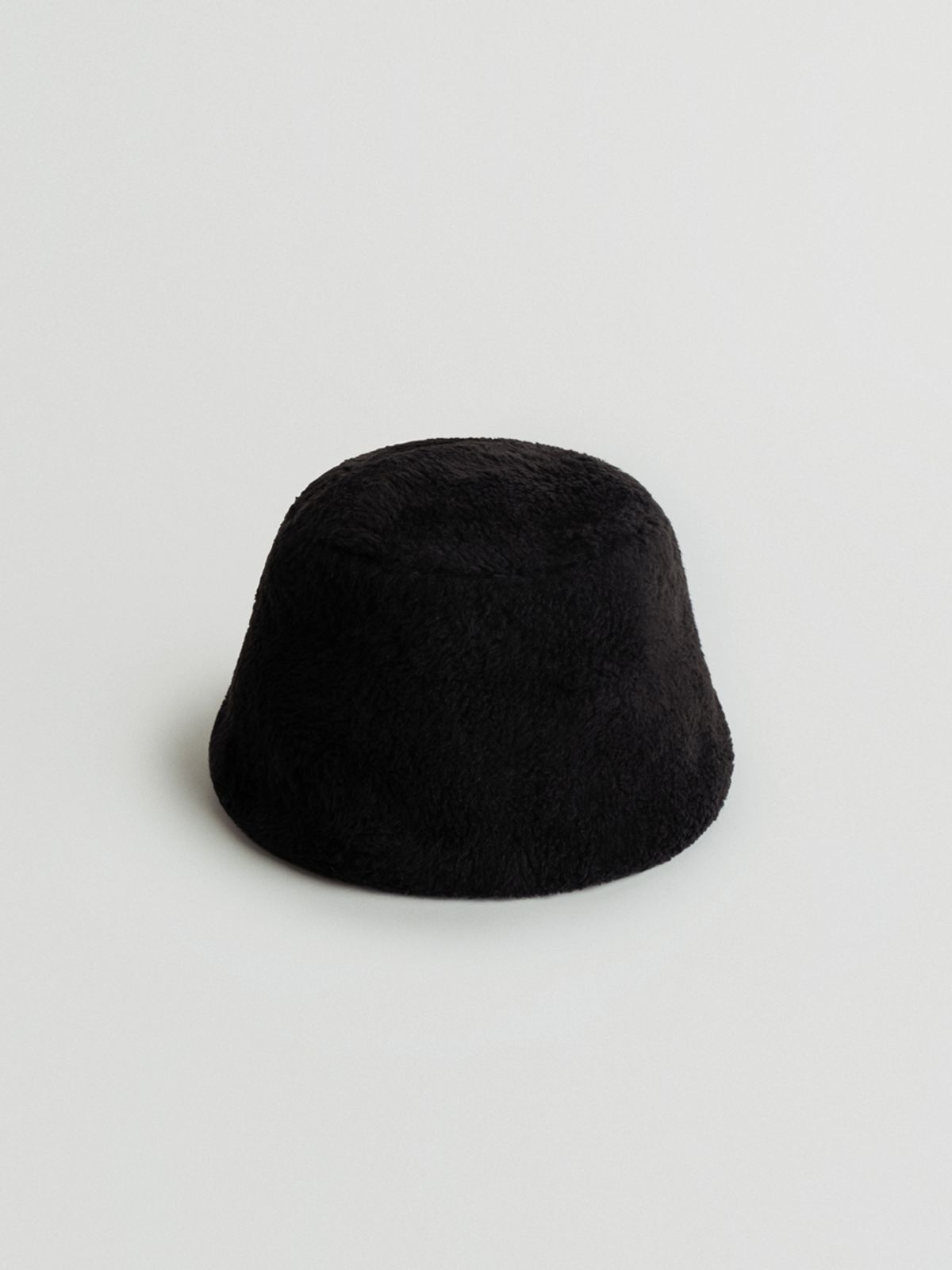 모이아(MOIA) fur bucket hat (black)