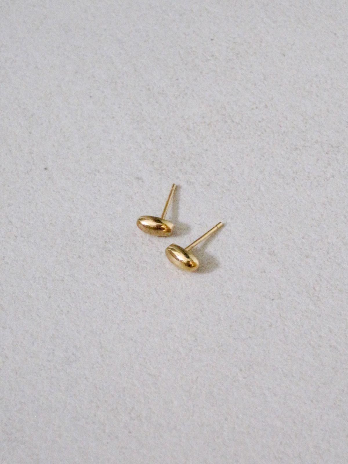 둥그런(DUNGEUREON) [925 Silver] Grain Earrings (Gold)