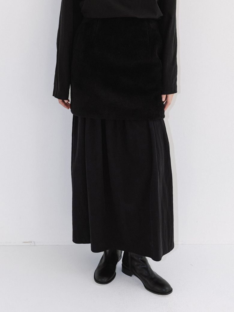 fur skirt (black)
