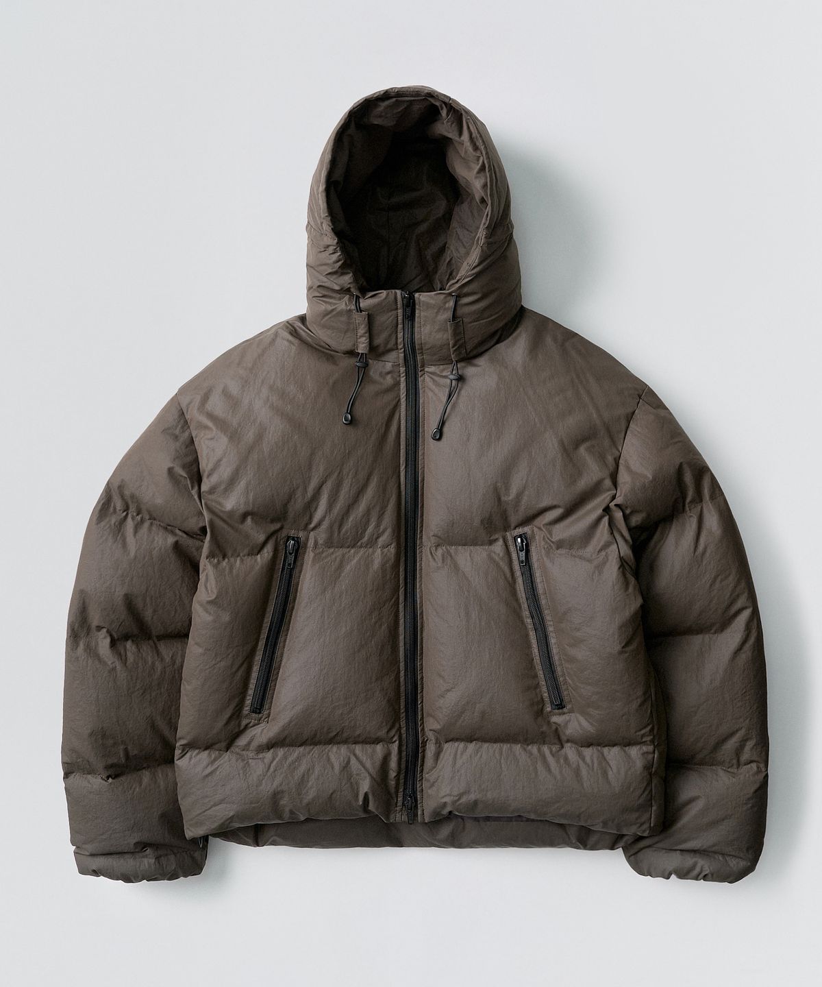 이지오(EZIO) Shield Hooded Short Puffer Padding_Charcoal