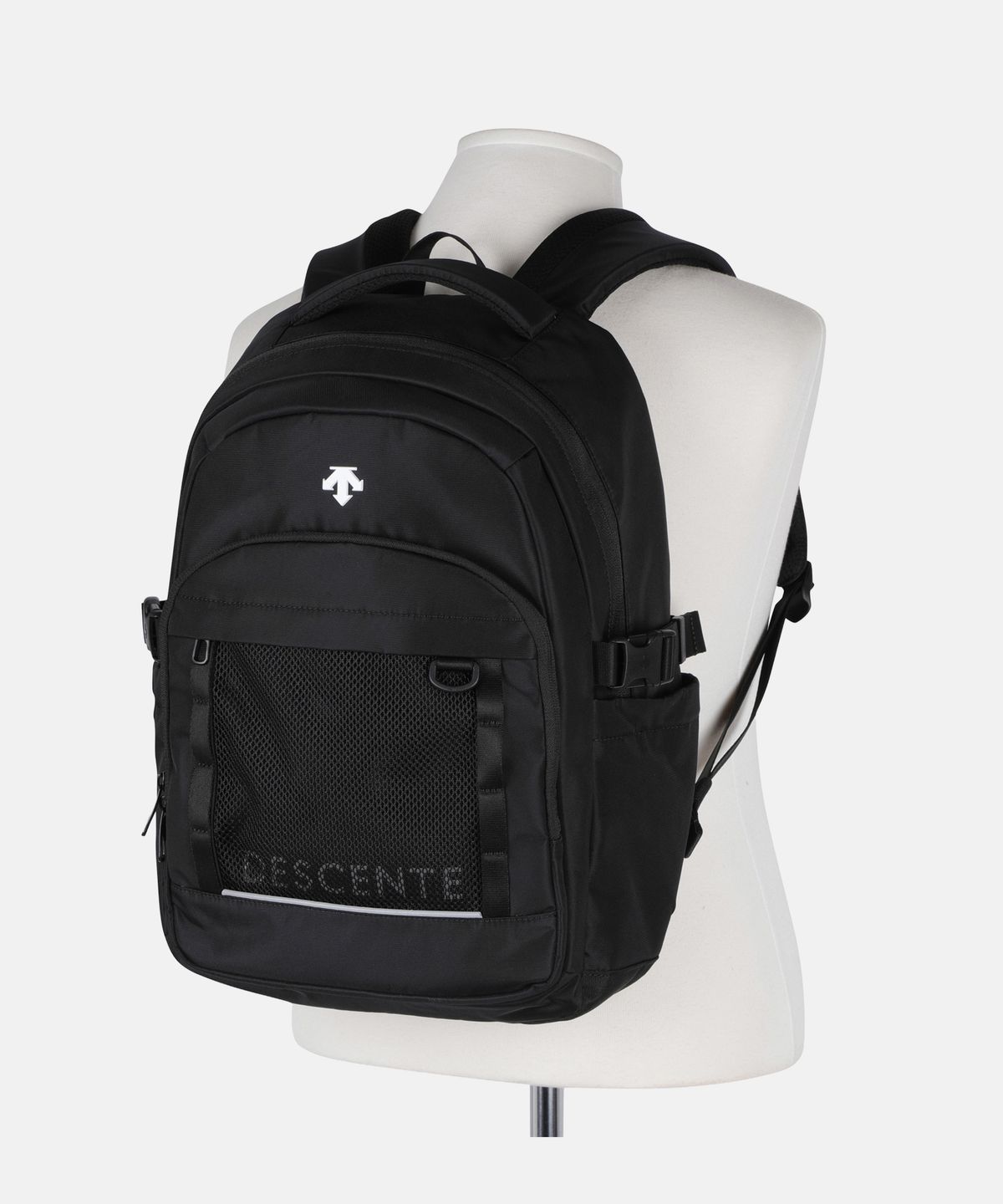 데상트(DESCENTE) 스텝업 미니 백팩 (20L 슈즈백 구성) 블랙 SR123UBP11