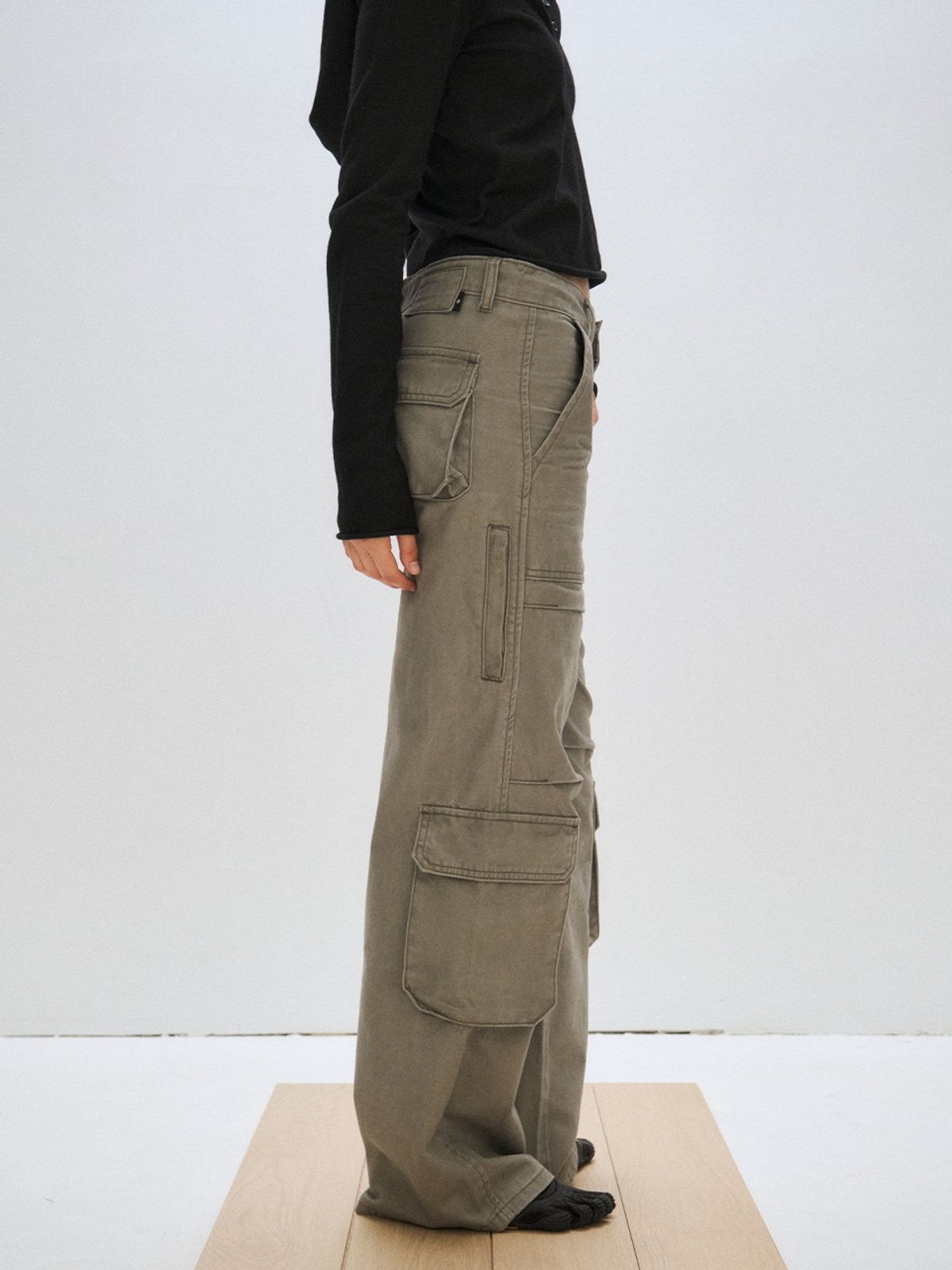 플리즈프로젝트(PLZPROJECT) CARPENTER PARACHUTE PANTS, KHAKI GRAY