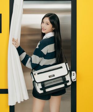 [이서 착용] N265ACR520 데이즈 메신저백 13 WHITE