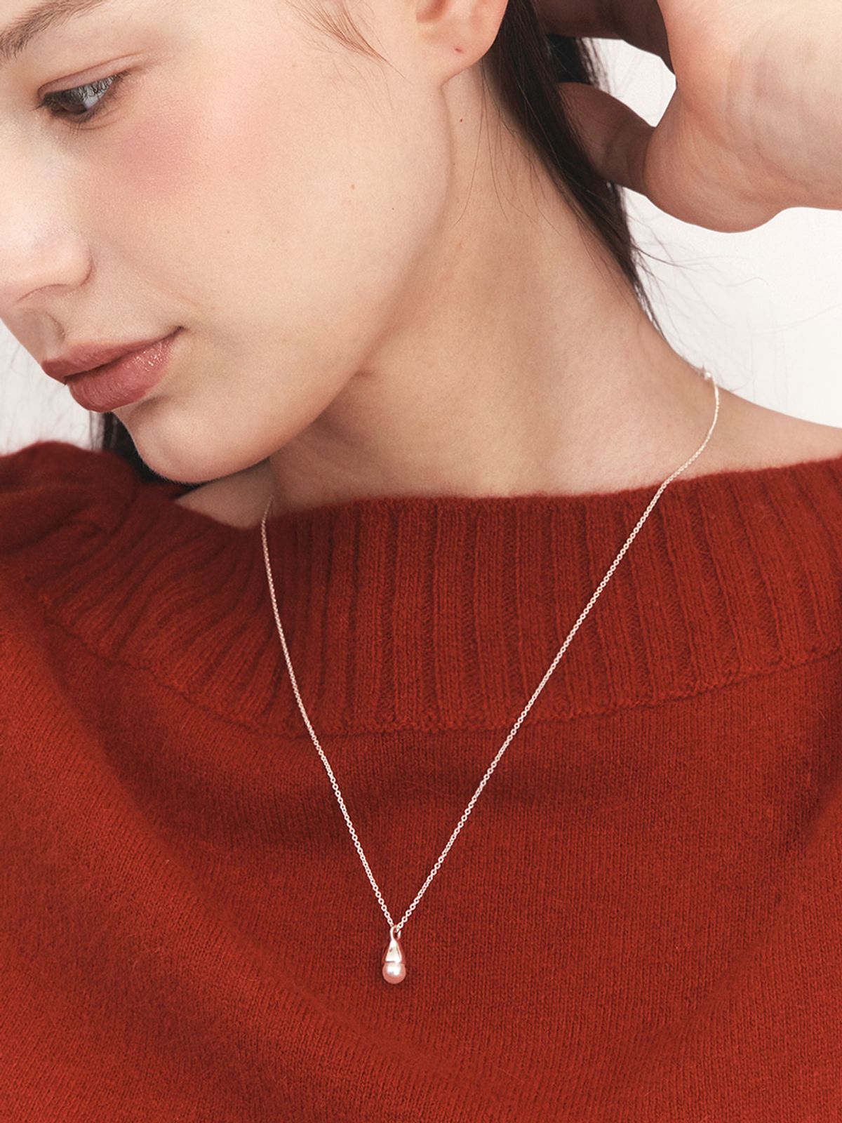 앵브록스(ENGBROX) ruffle pearl drop necklace