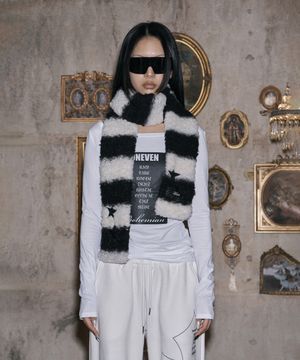 Stripe star fluffy muffler