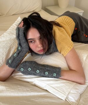 BUTTON HAND WARMER / charcoal