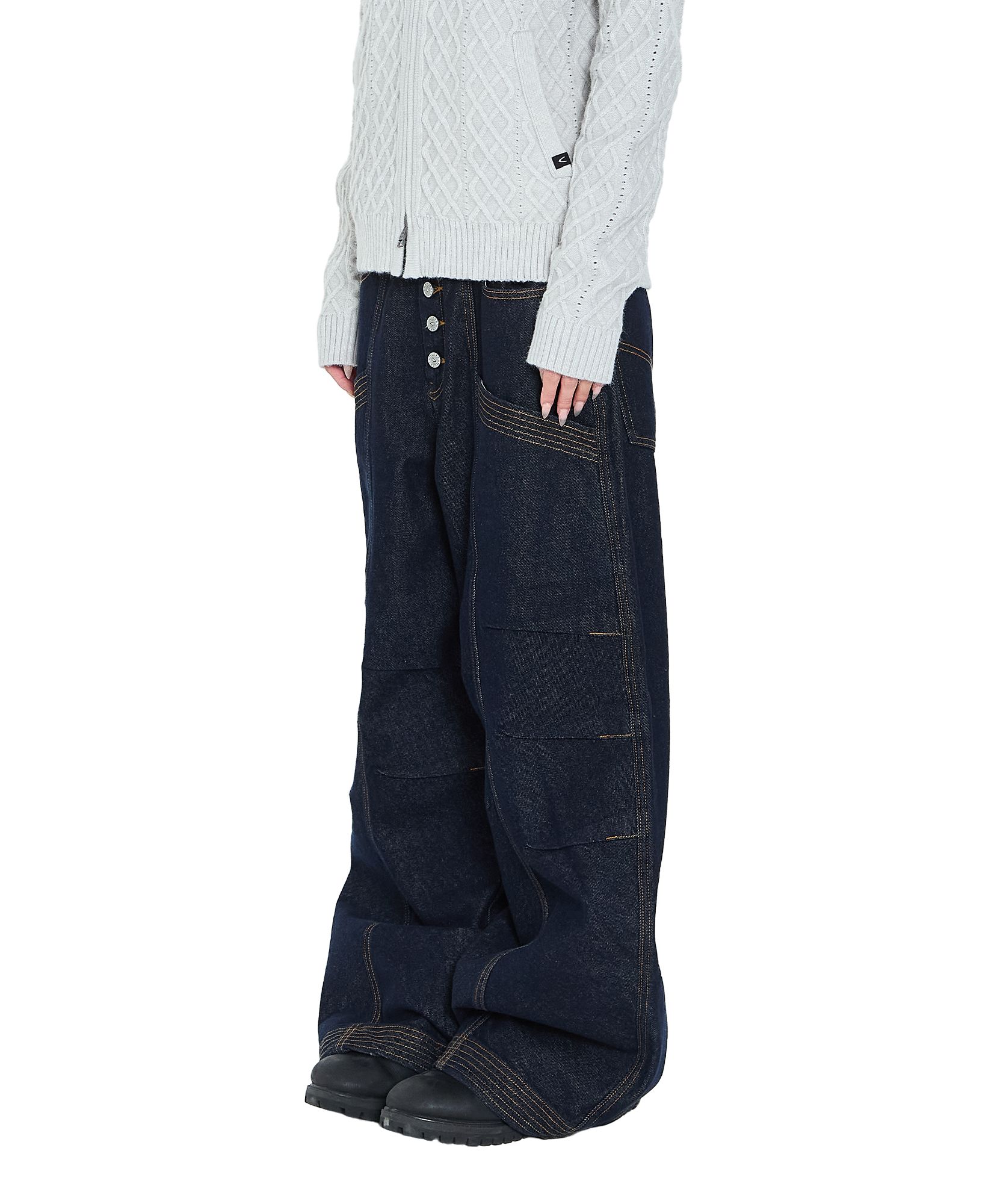 MUSINSA | AAKAM Knee Pin-Tuck Stitched Denim Pants (Blue)