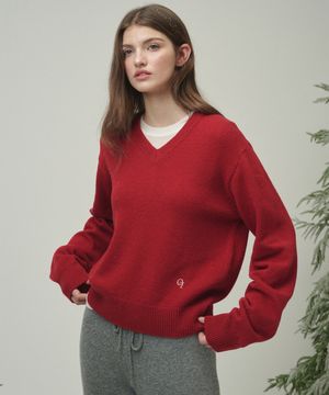 에센셜 브이넥 풀오버 레드