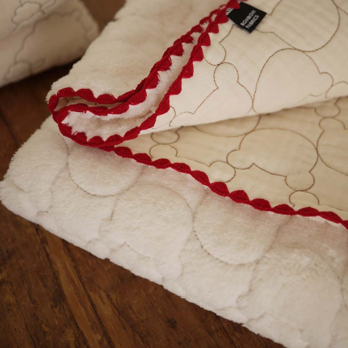 봄봄패브릭스(BOMBOM FABRICS) Gauze & Fleece Bear winter blanket