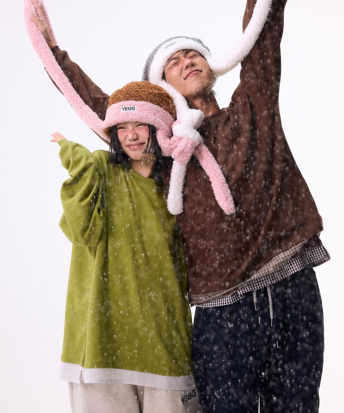 예그(YEGG) 체크 레이어드 맨투맨 올리브