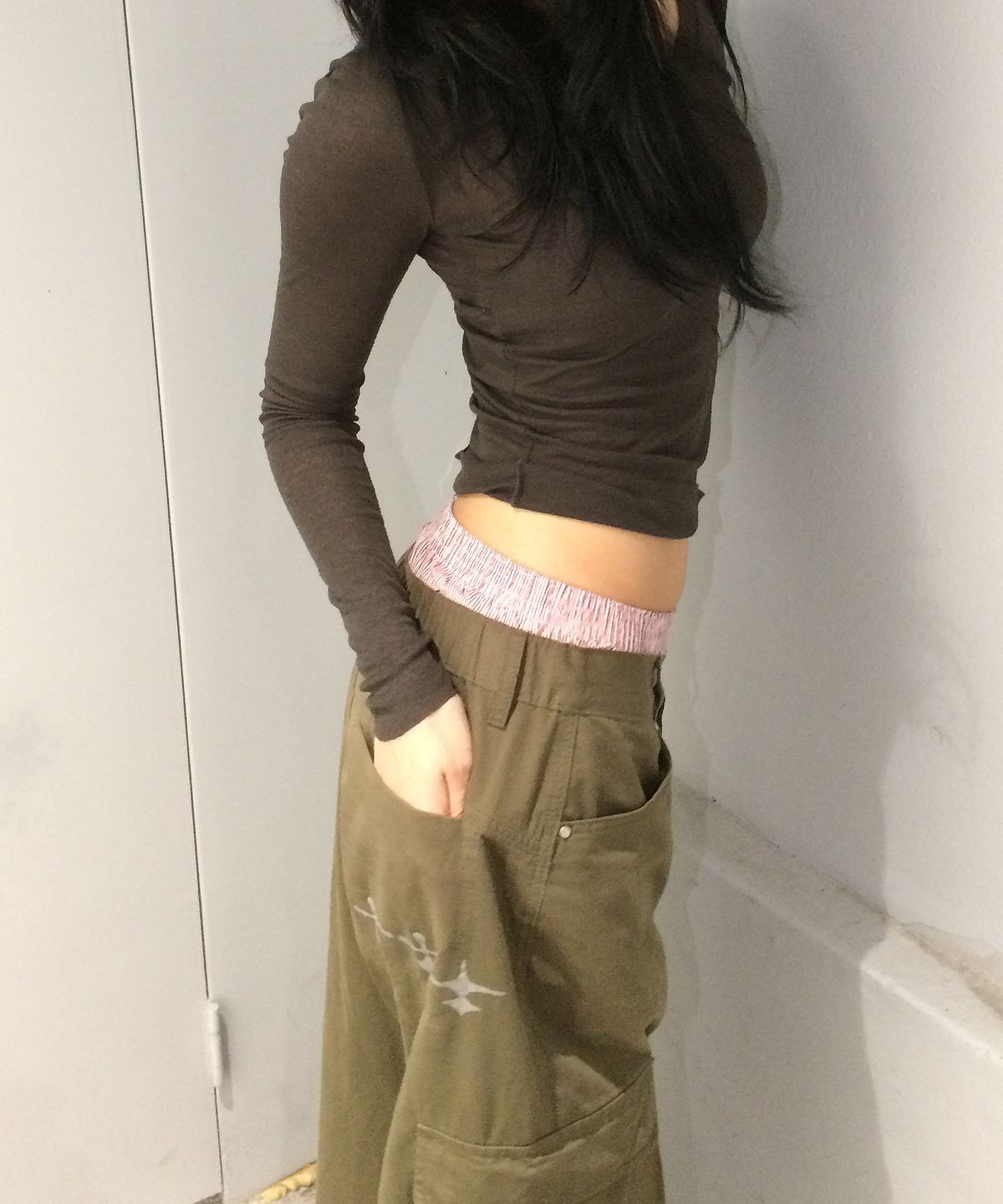 로우그(RAWGUE) 온본 로고 카고 팬츠_카키