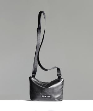 핸디 크로스백 Z1 매트 스톤 - black S