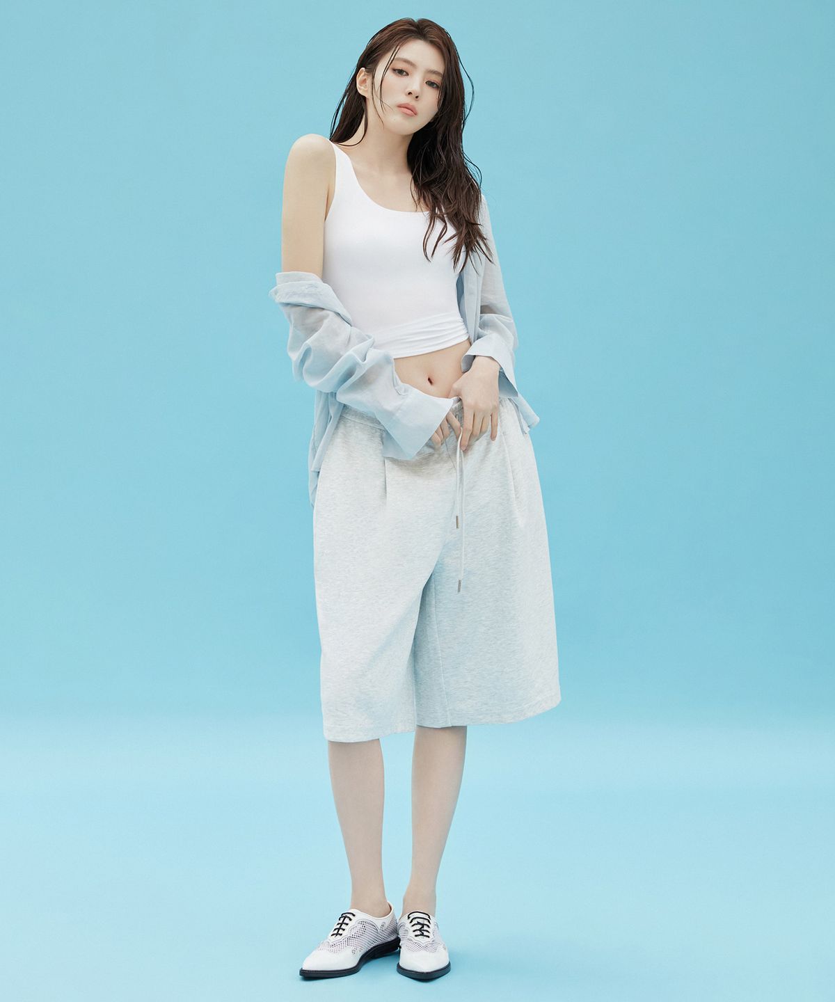 무신사 스탠다드 우먼(MUSINSA STANDARD WOMAN) [쿨탠다드] 우먼즈 원 턱 버뮤다 스웨트 팬츠 [멜란지 라이트 그레이]
