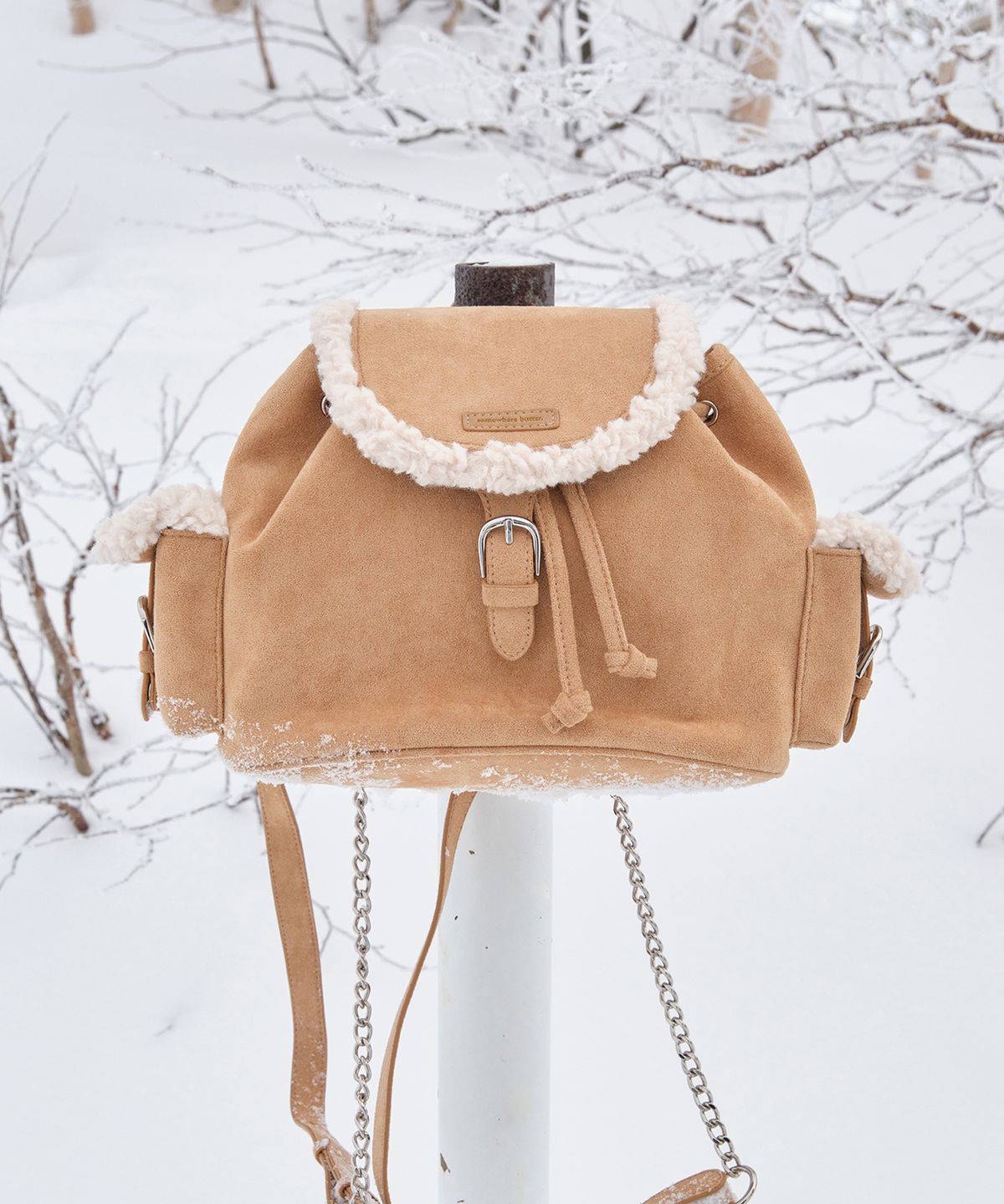 썸웨어버터(SOMEWHEREBUTTER) Mustang Muffin Backpack - Suede Beige