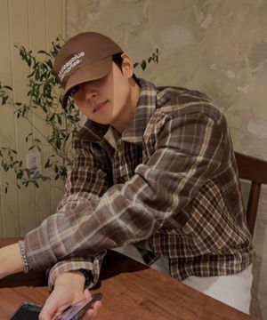 양털 배색 체크셔크_브라운