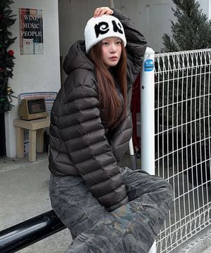 심볼 라이트 다운 재킷_블랙