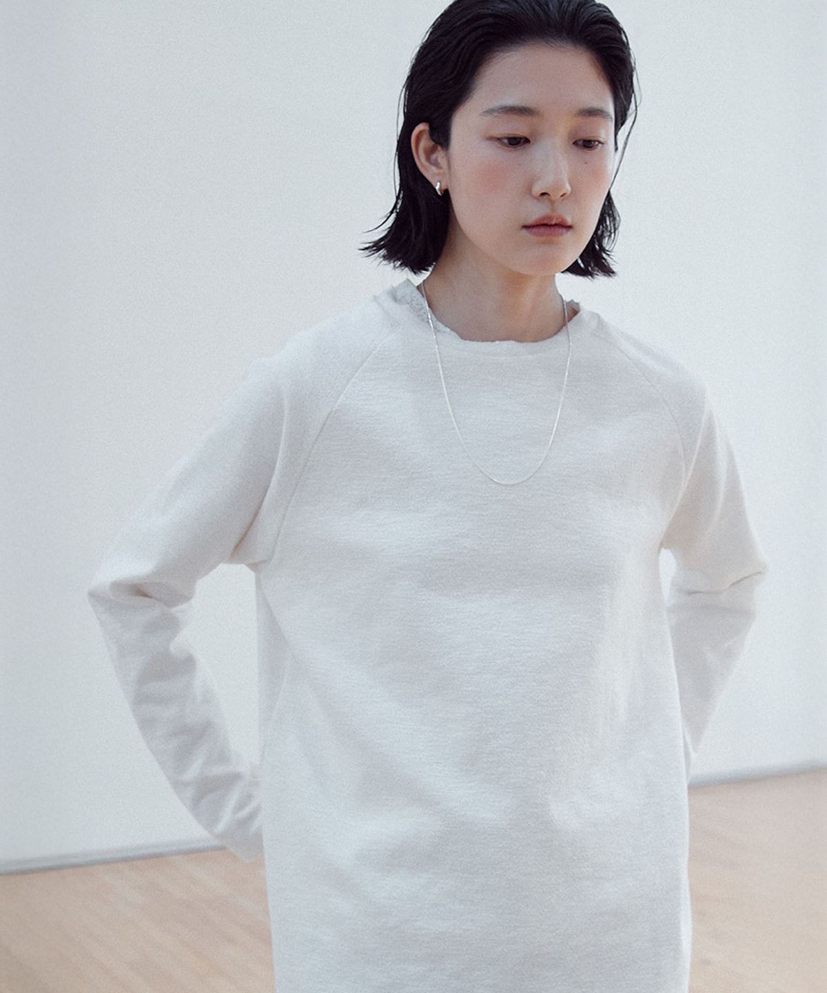 유토시스(EUTOSIS) REGLAN CUTTING TOP(IVORY)
