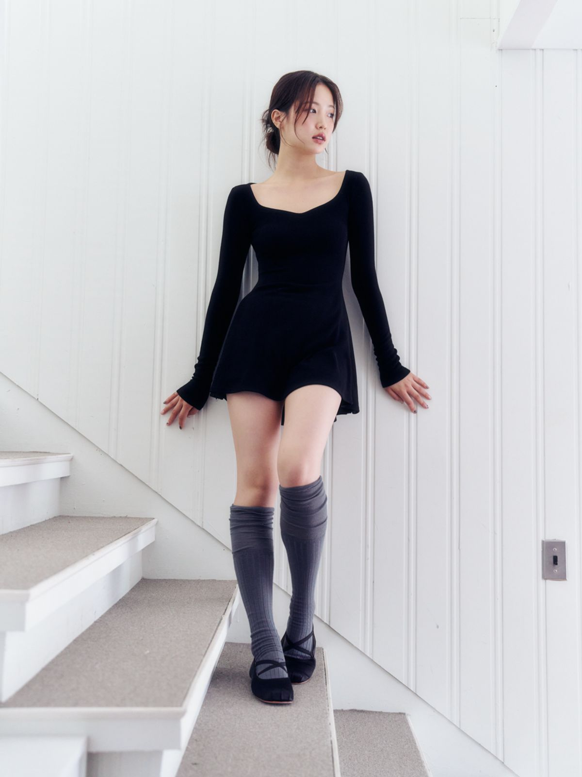 이너뮤지엄(INNERMUSEUM) 발레리나 미니 드레스 (블랙)