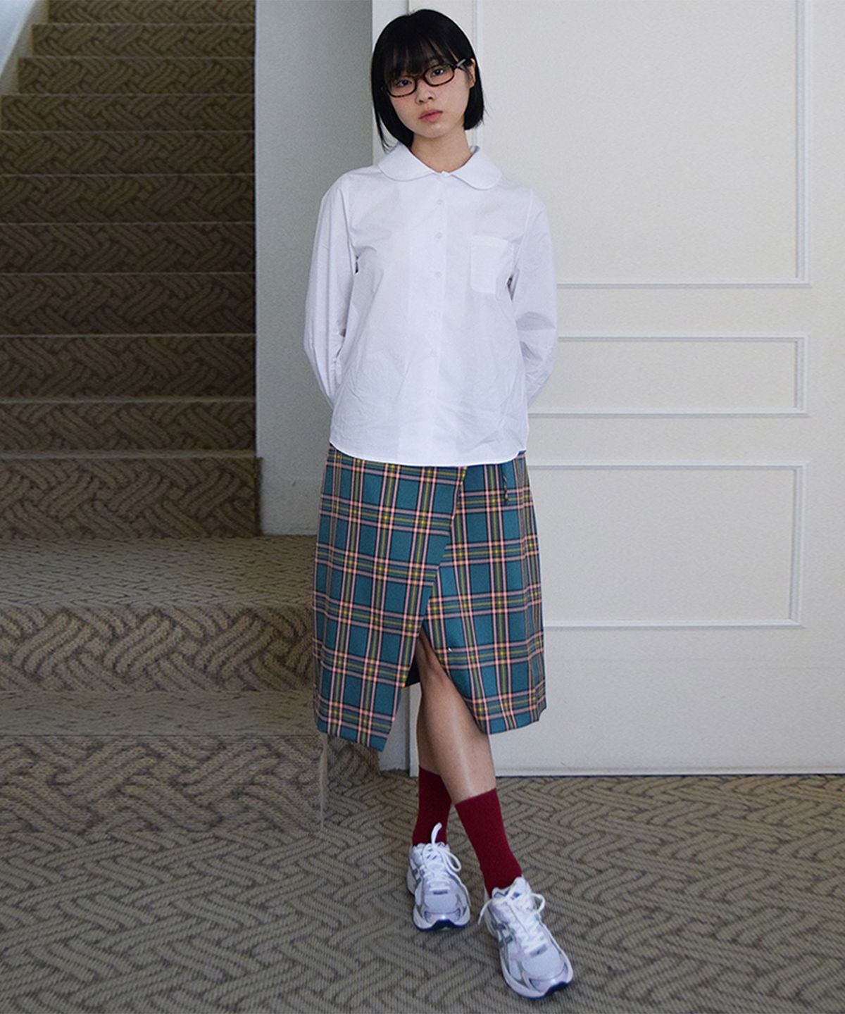 키코베(KICOBE) 라운드 카라 블라우스_화이트