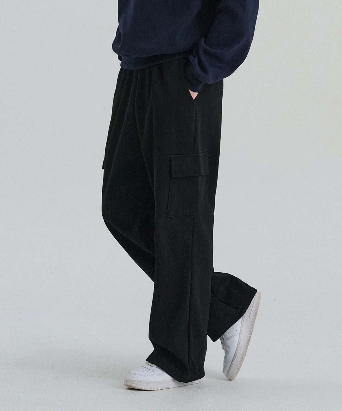 크레드먼스(CREEDMENS) 소프트 기모 스트링 와이드 카고 팬츠(Black)