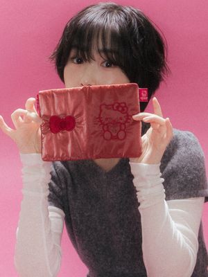 Sleek Travel Wallet Hello Kitty Red