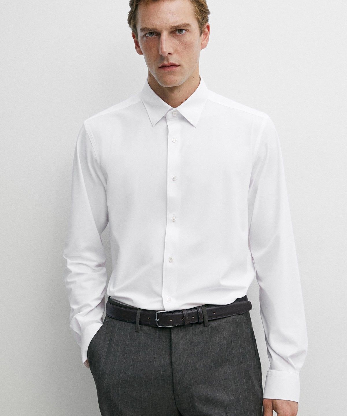 마시모두띠(MASSIMO DUTTI) 슬림핏 스트레치 셔츠