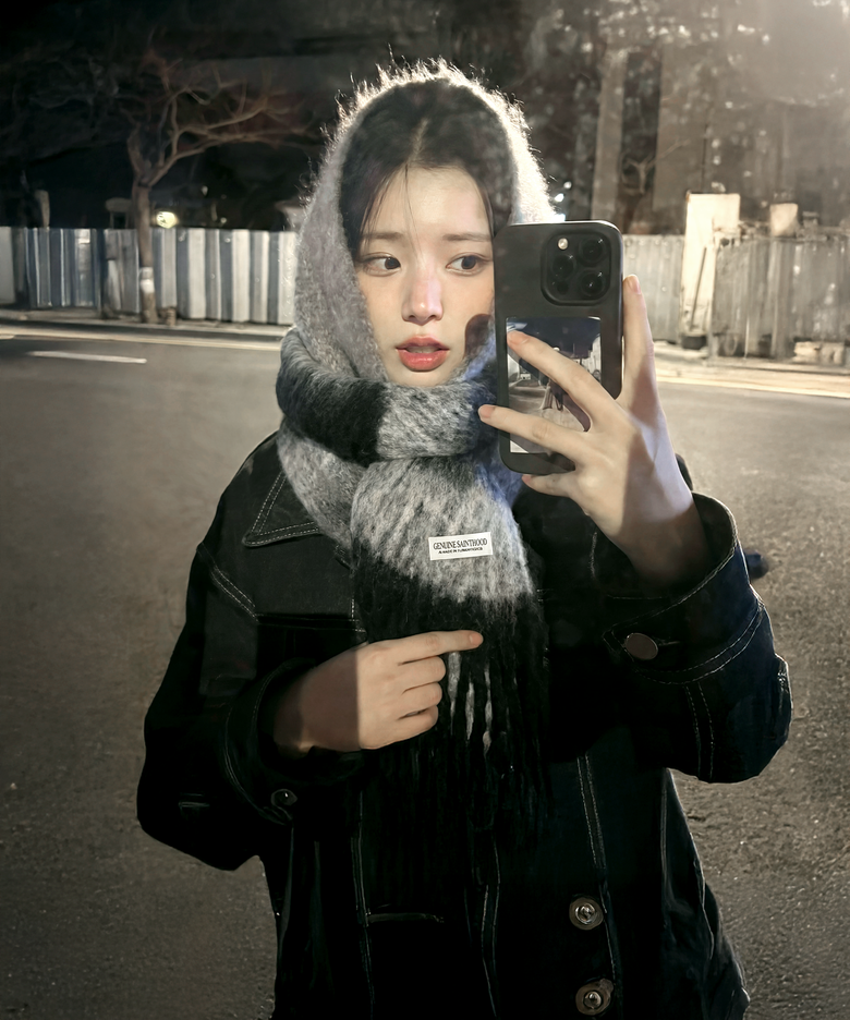 SP 브러쉬 스트라이프 머플러 블랙